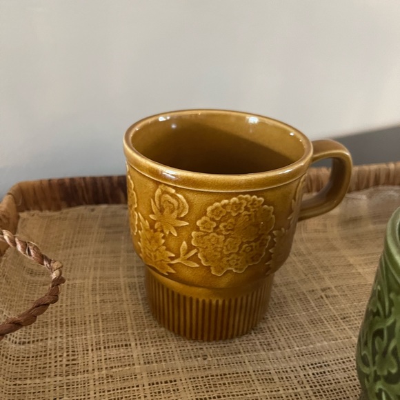 SOLD-MCM stacking mugs - Picture 7 of 9